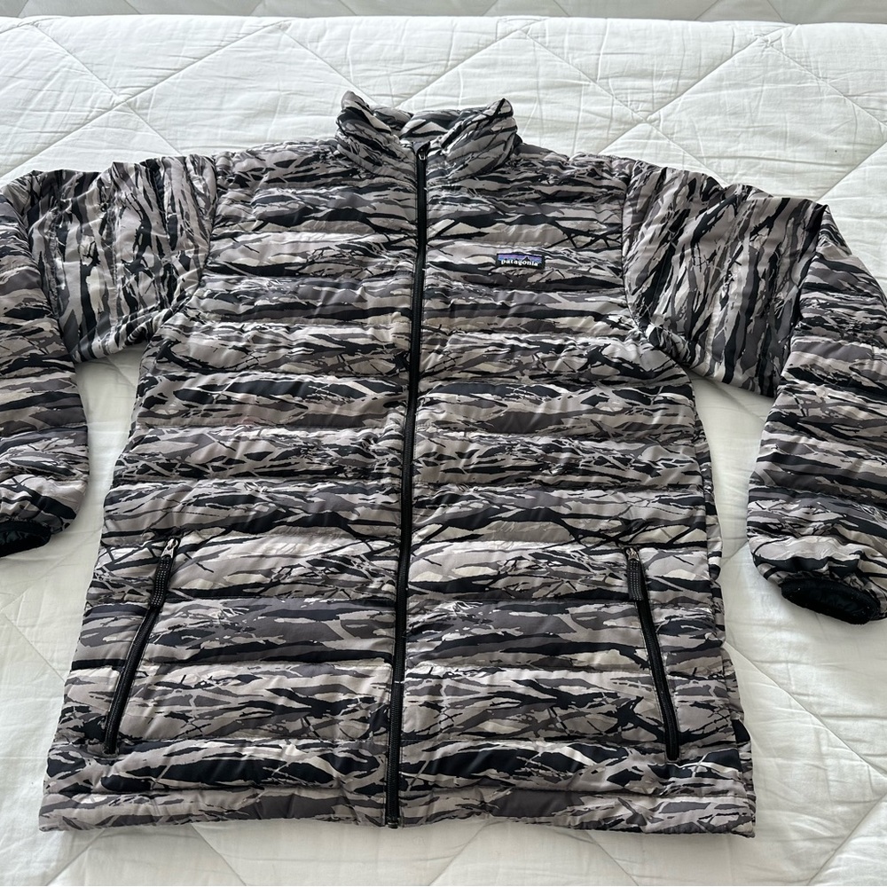 Youth patagonia xl down sweater jacket